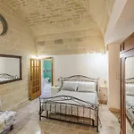 Apart-hotel Casolare Lodedo